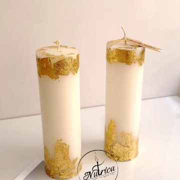 شمع استوانهای طلاکوب دستساز با ورق طلای دکوراتیو